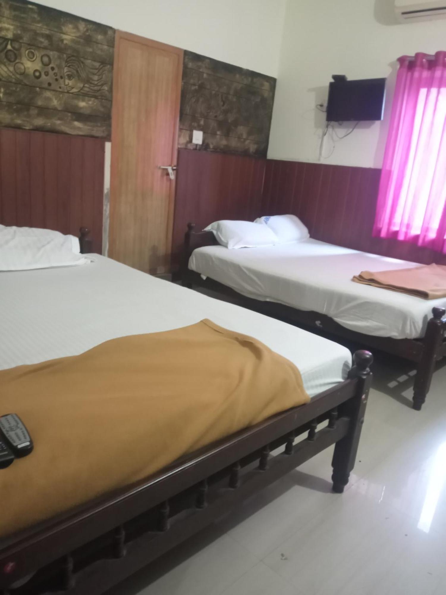 Avanti Inn Guruvāyūr Kültér fotó