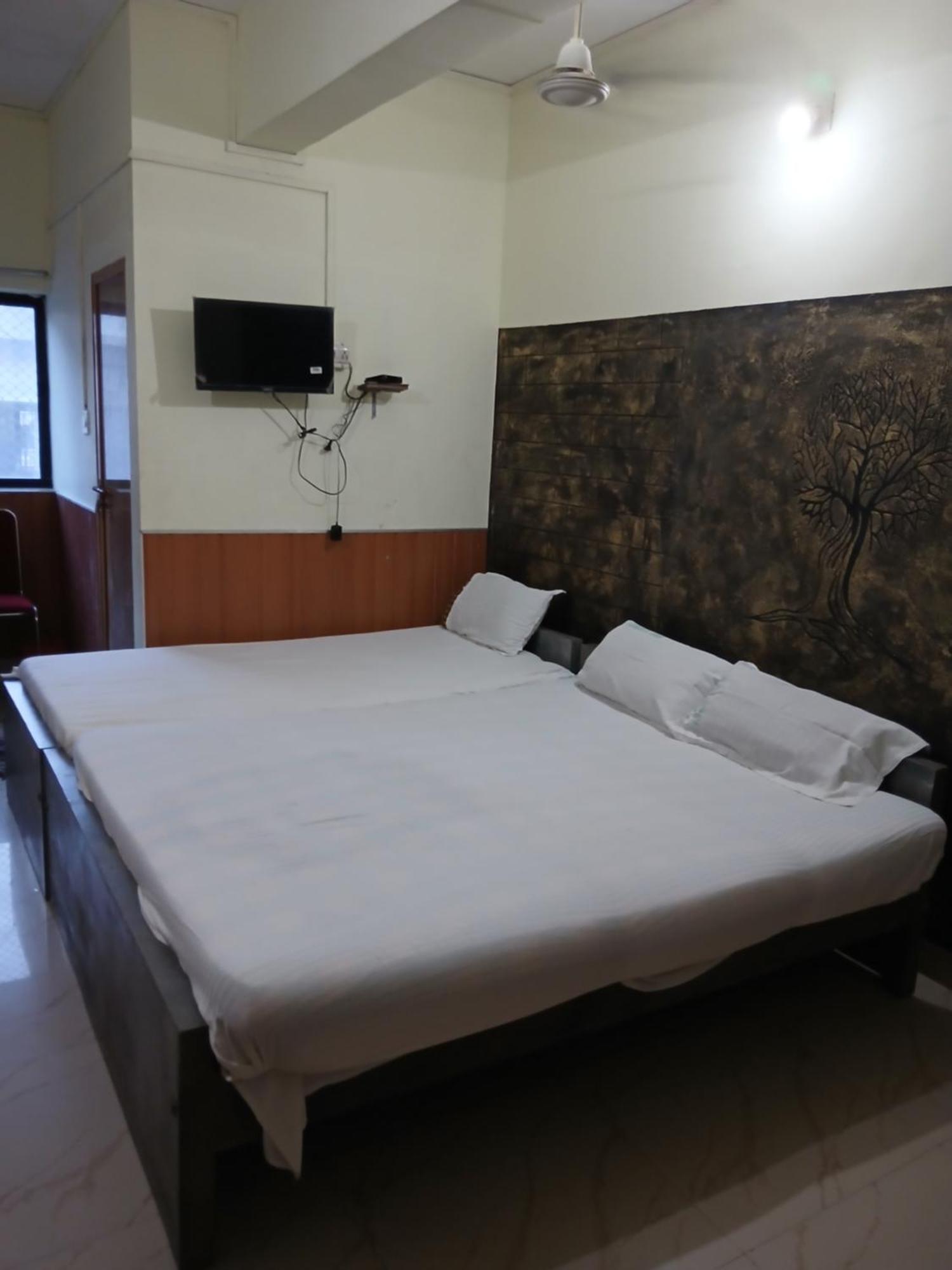 Avanti Inn Guruvāyūr Kültér fotó